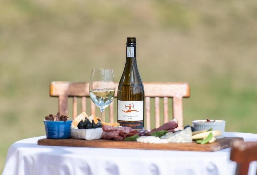 膳宿费 Bushmanspad Estate