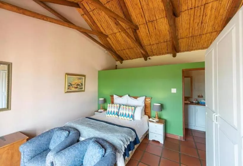 Majatalo Bushmanspad Estate