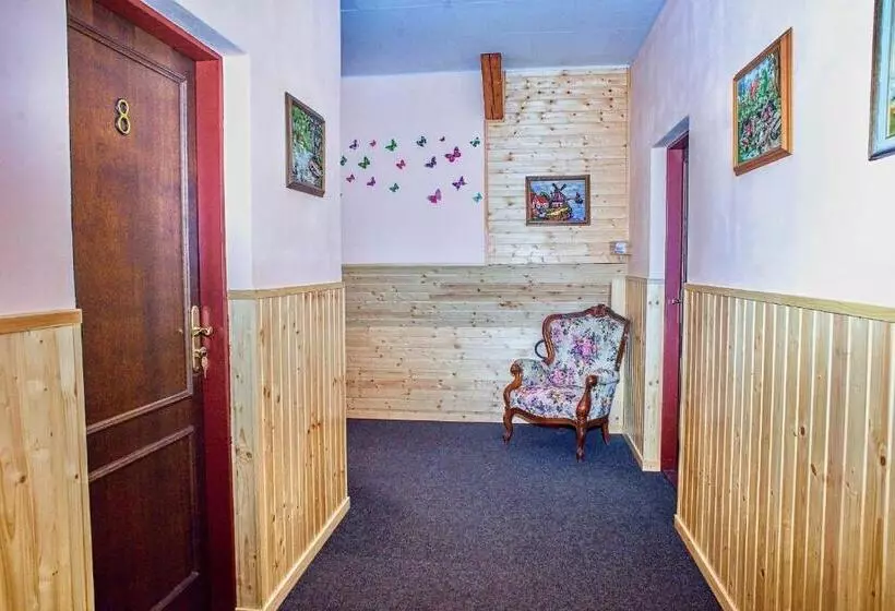 Majatalo Penzion Radošov Ubytování V Soukromí