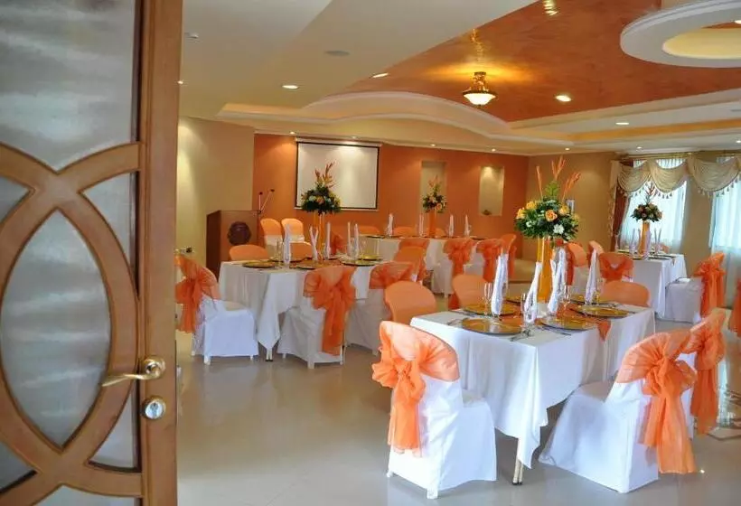 Gran Hotel Marcjohns