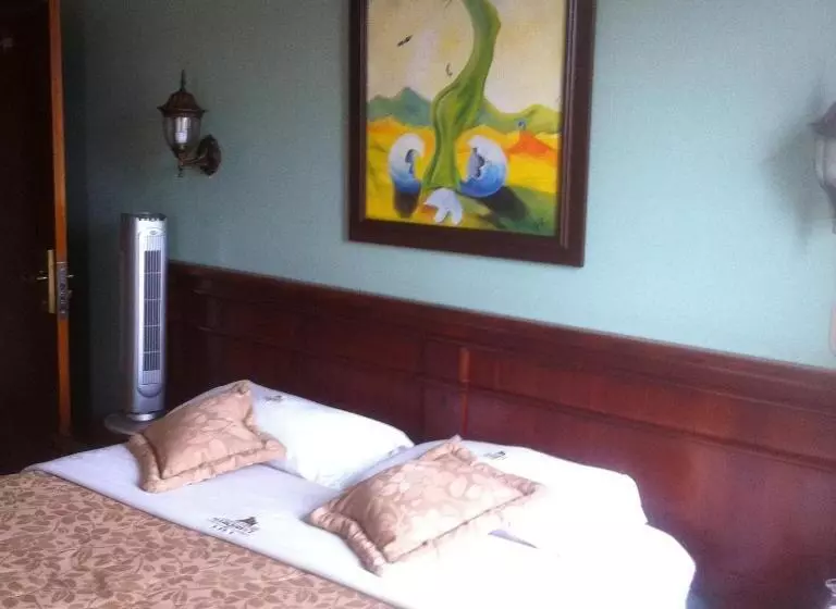 Gran Hotel Marcjohns