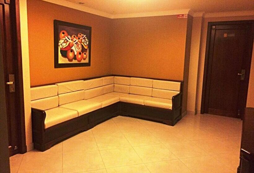 Gran Hotel Marcjohns