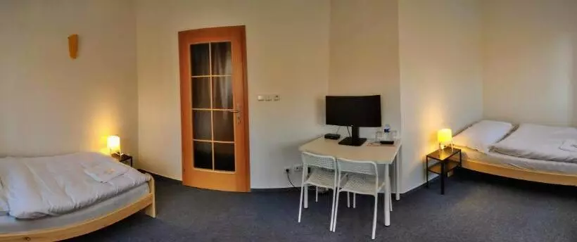 Hotelli Garni Orlova