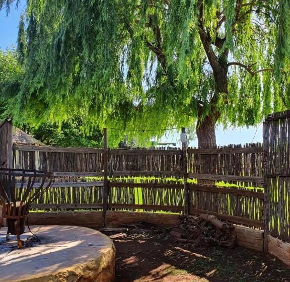 فندق Perdehoek Venue