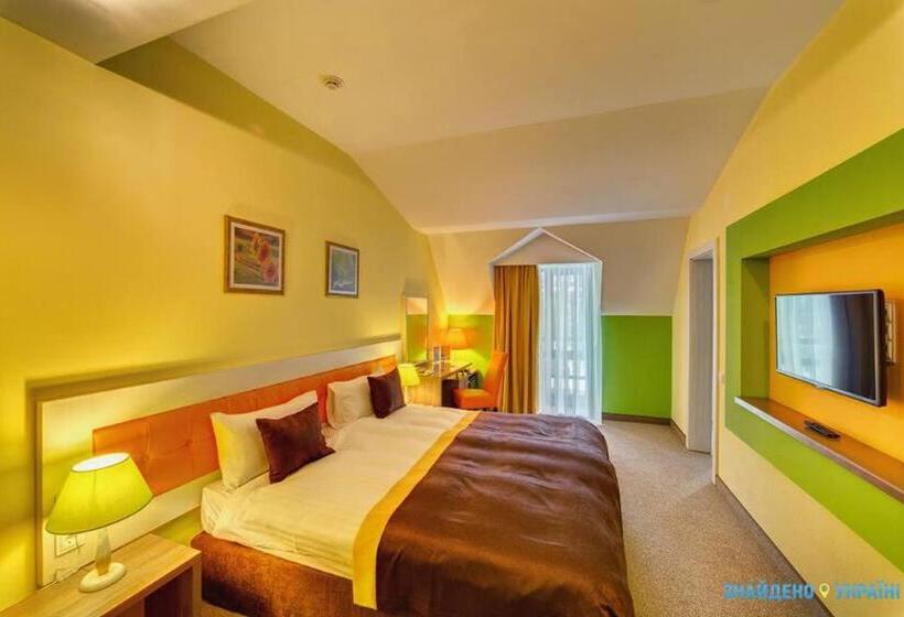 בית מלון כפרי Shishkinn Resort&spa