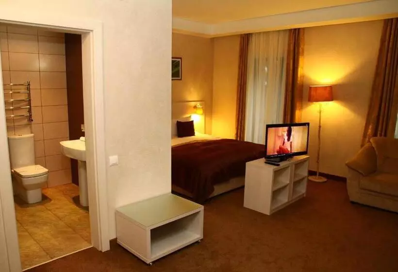 Hotelli Shishkinn Resort&spa