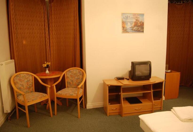 בית מלון כפרי Sloup