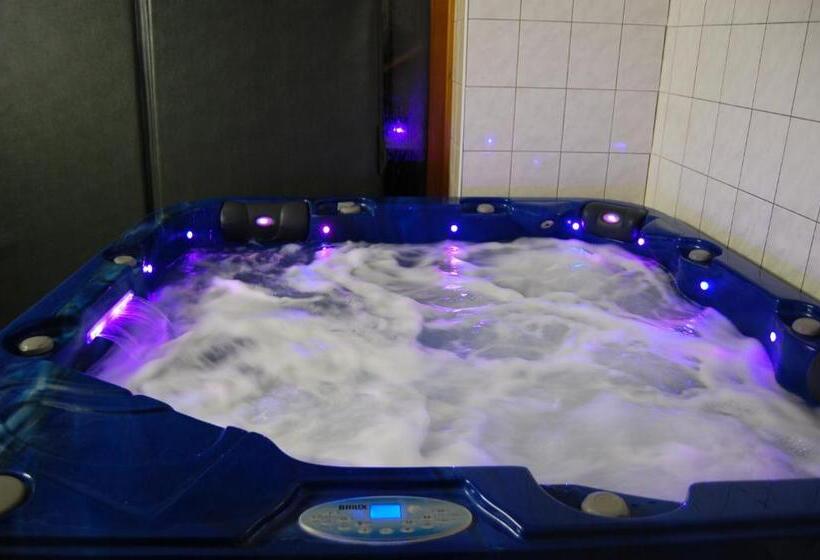 בית מלון כפרי Sloup