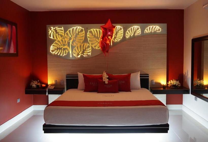 فندق على الطريق Auto Hotel Deluxe