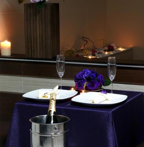 فندق على الطريق Auto Hotel Deluxe