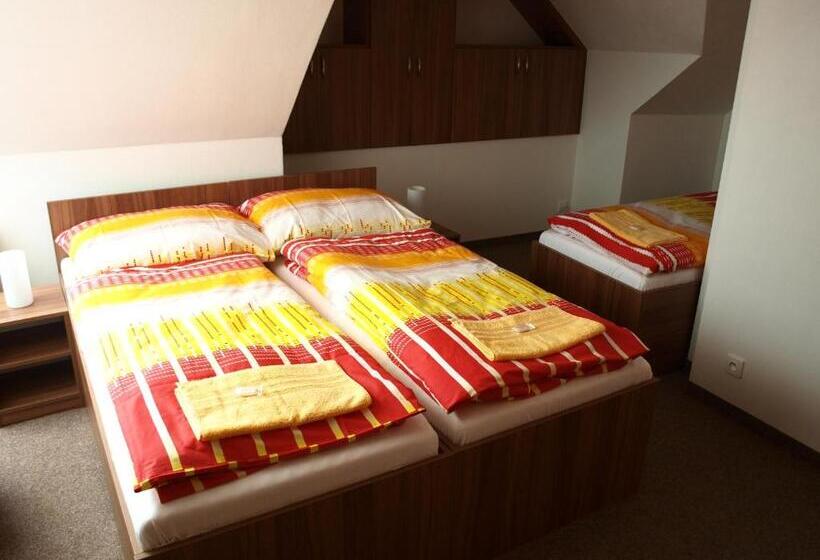 膳宿费 Penzion Kratochvíl