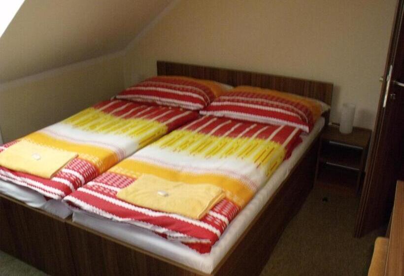 膳宿费 Penzion Kratochvíl