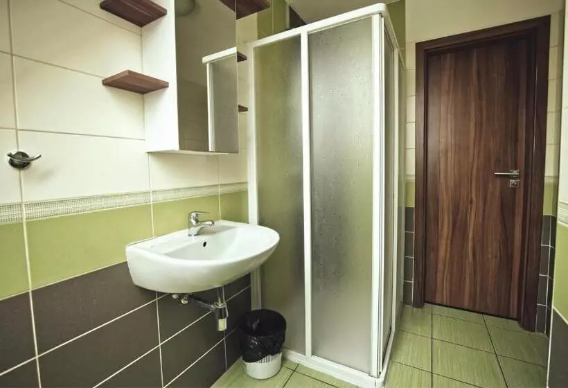 ペンション Penzion Kratochvíl