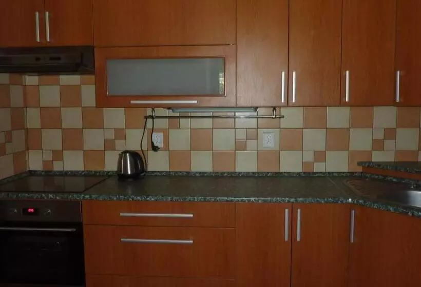 Majatalo Penzion Lipina