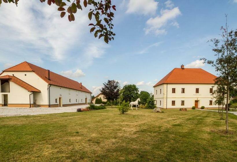 פנסיון Penzion U Sv. Jana   Kraselovský Dvůr