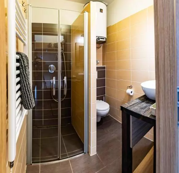 ペンション Penzion Víno Hruška