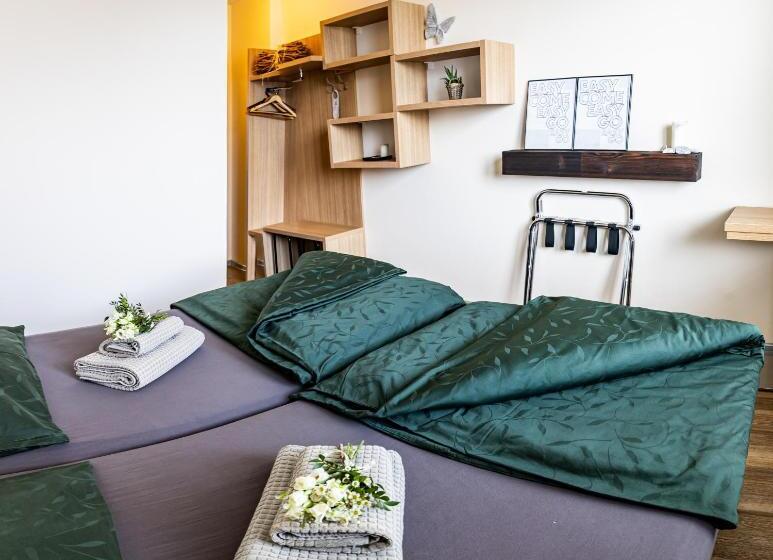 ペンション Penzion Víno Hruška