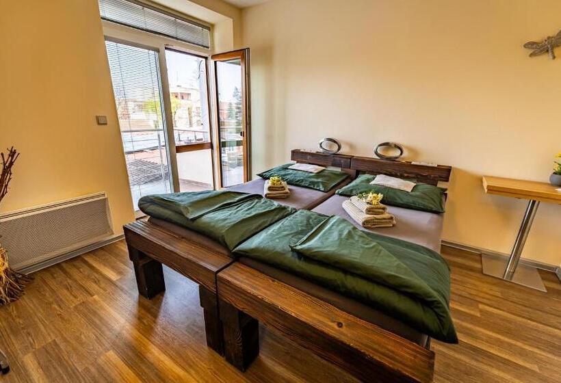 ペンション Penzion Víno Hruška