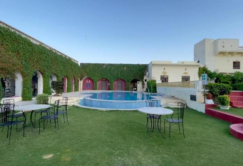 Resort Castle Kalwar