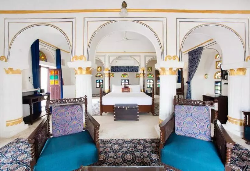 リゾートホテル Castle Kalwar