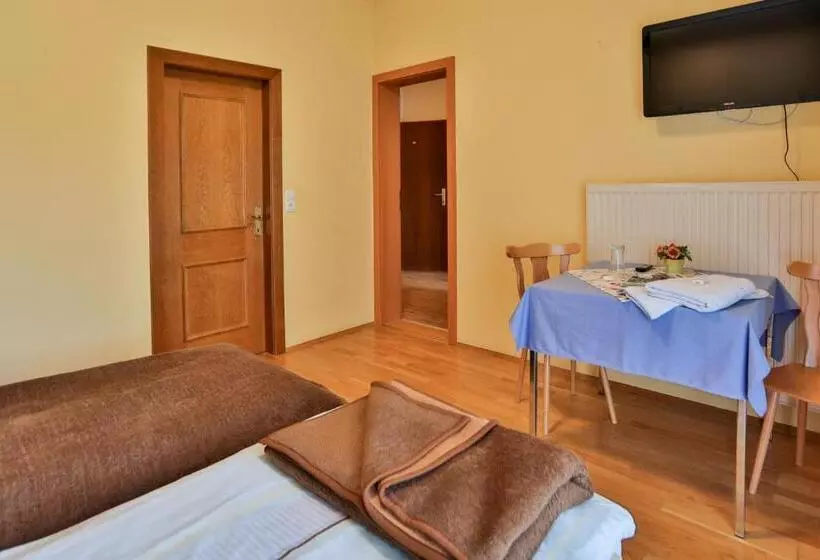 Retkeilymaja Gasthof Bader