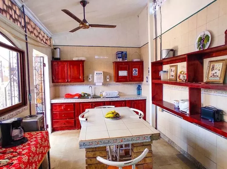 هاستل Las Catalinas Anton Panama