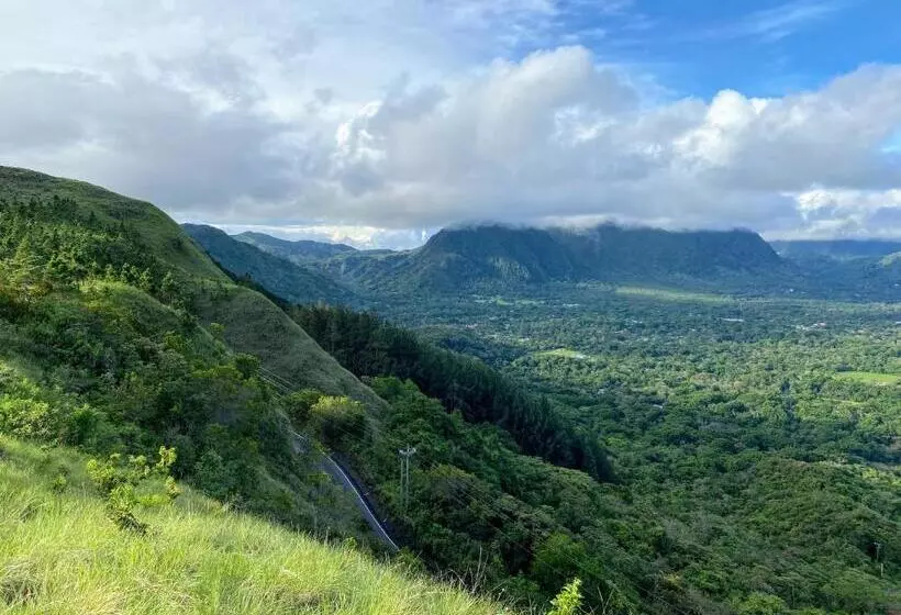 هاستل Las Catalinas Anton Panama