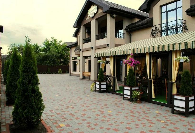 호스텔 Restaurant Complex Roman's