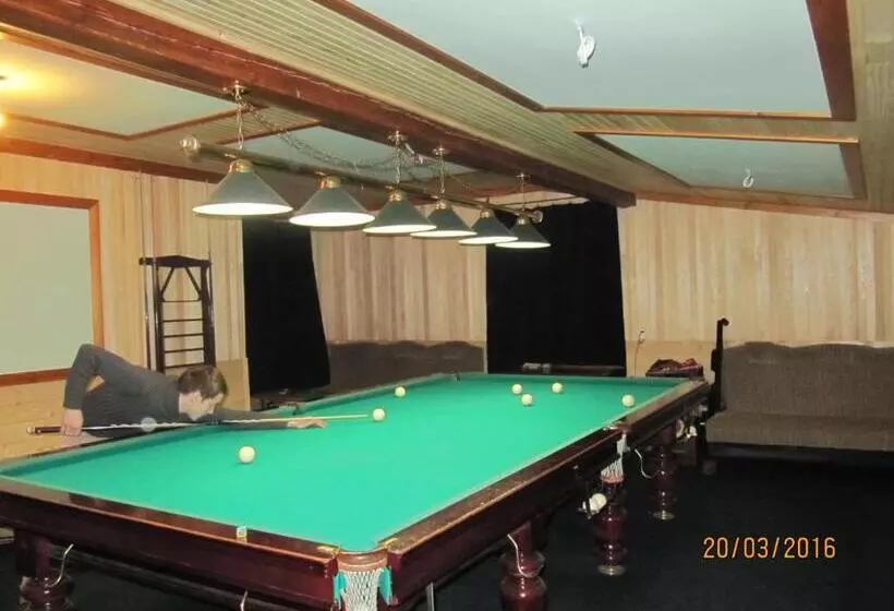 ユースホステル Sadiba Pid Skeleyu