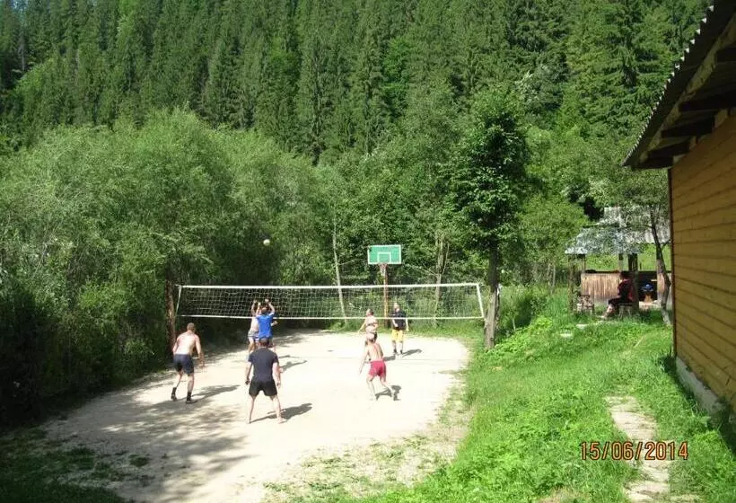 ユースホステル Sadiba Pid Skeleyu