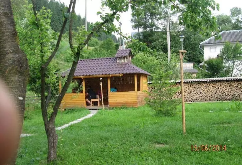 ユースホステル Sadiba Pid Skeleyu