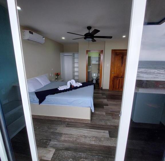 Bed & Breakfast The Lookout Beach