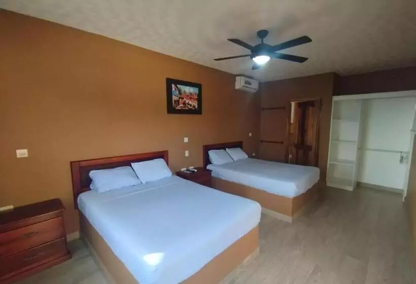 Aamiaismajoitus (B&B) The Lookout Beach