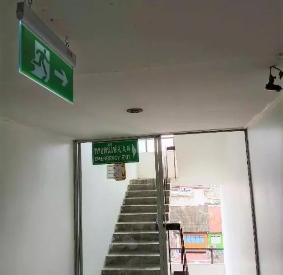 ホテル Cathay