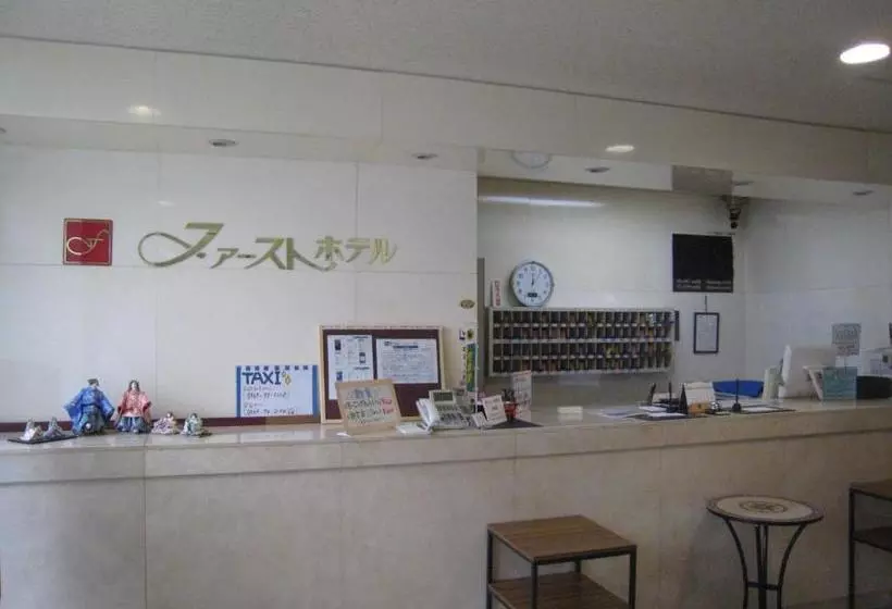 Hotelli First  Taketoyo