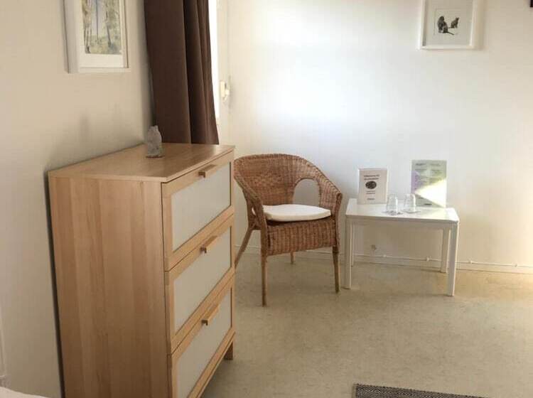 בית מלון כפרי Hillesgården