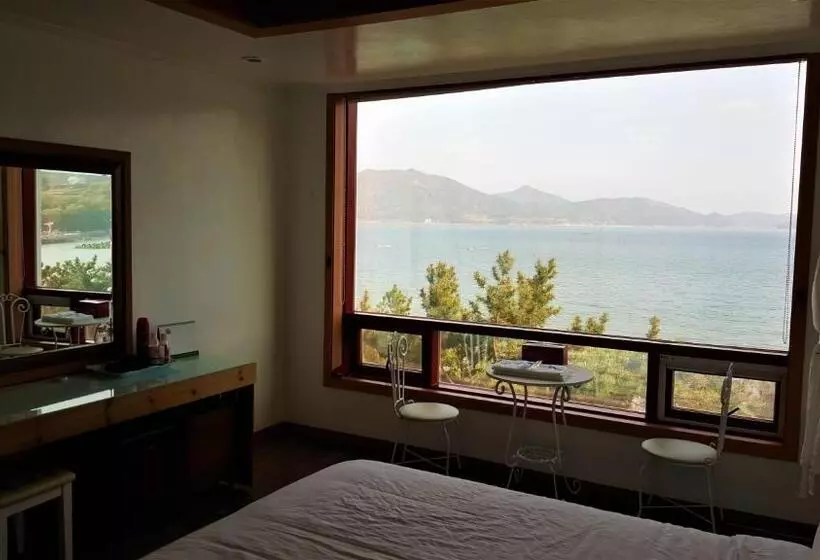 Hotelli Namhae Beach