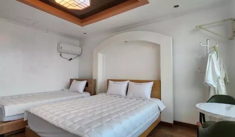 Hotelli Namhae Beach