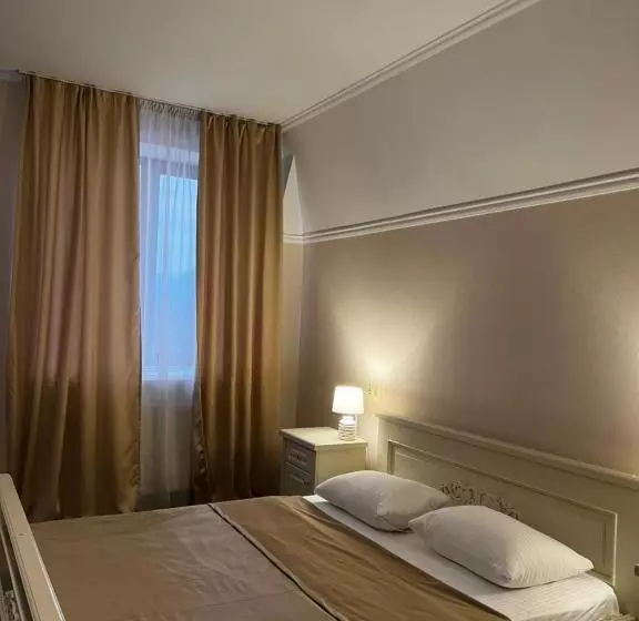 Hotelli New Continent