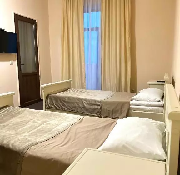 Hotelli New Continent