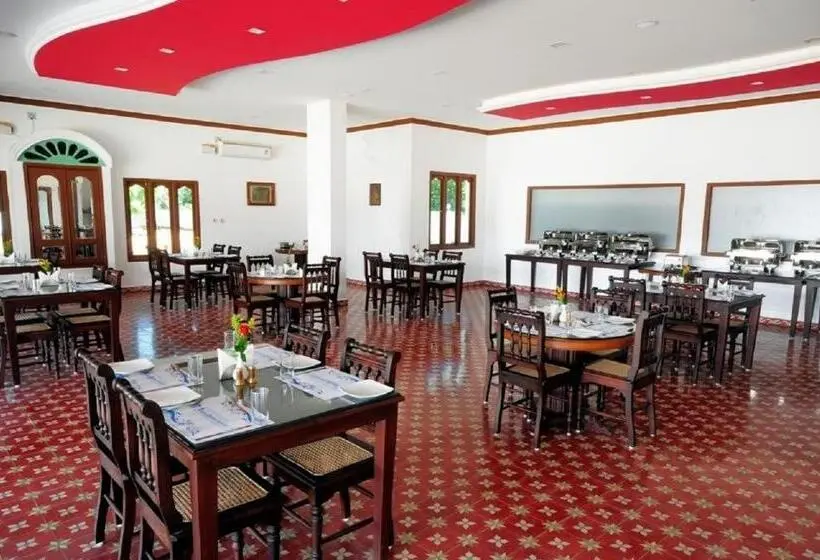 ホテル Thappa Gardens Resort