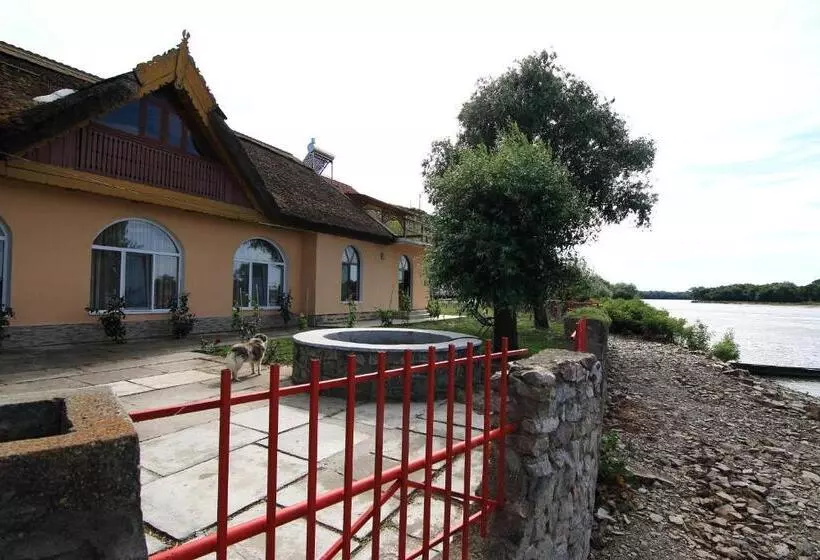 پانسیون Casa Victoria