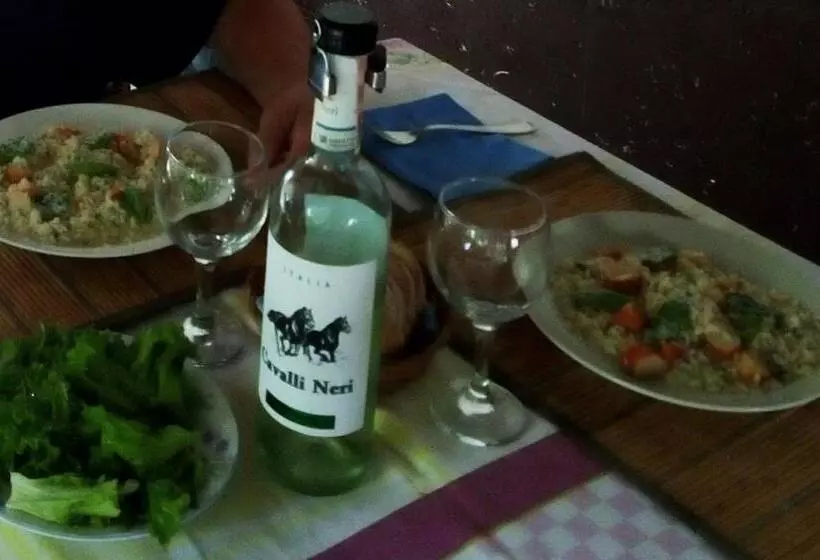 Majatalo Guest House Marketti