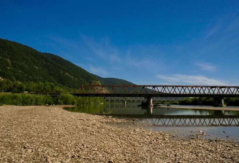 Majatalo Guest House Marketti