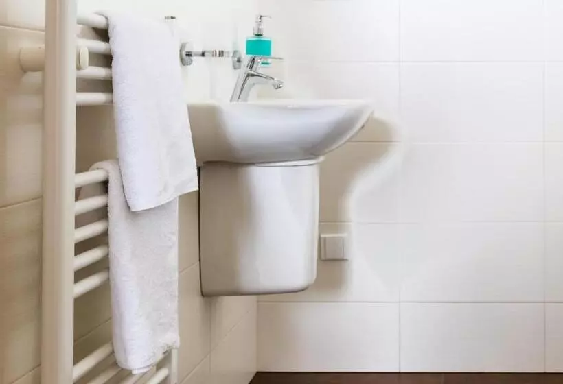 پانسیون Restaurace&rooms Na Jitrách