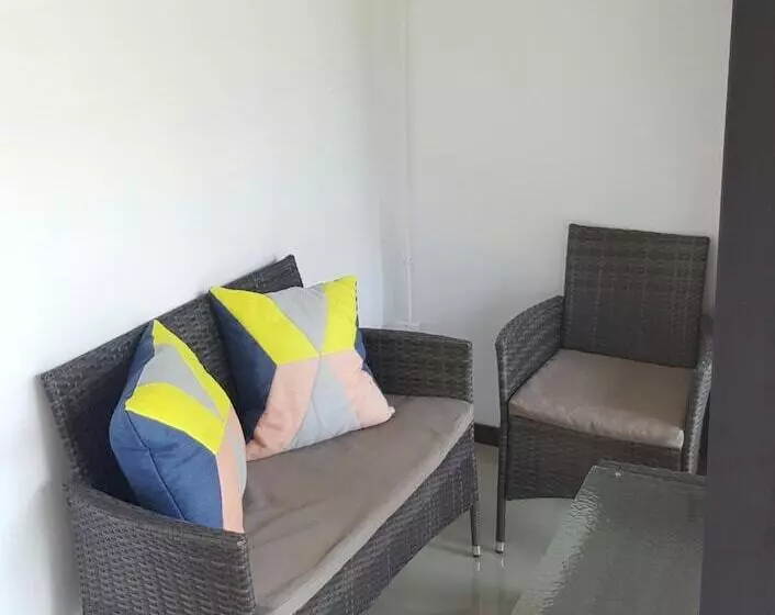 ペンション Vanavaree Resort