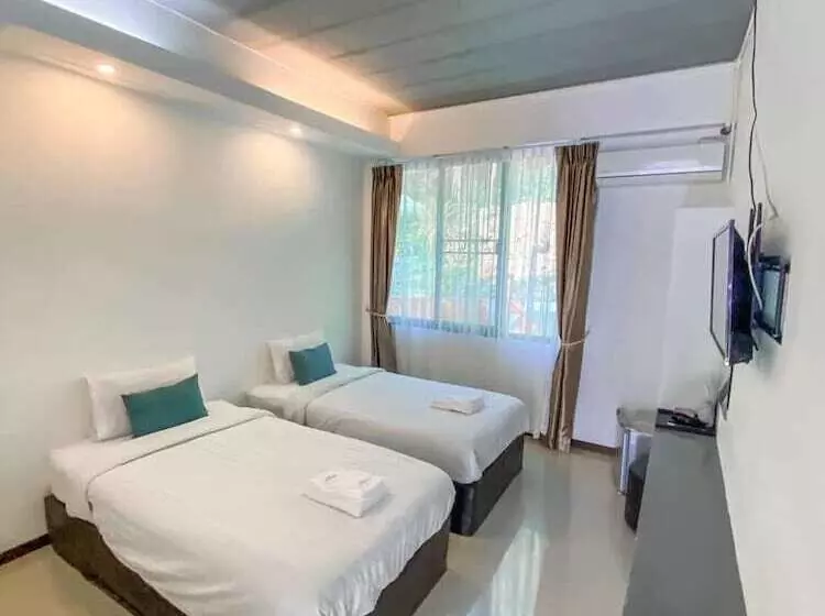 ペンション Vanavaree Resort