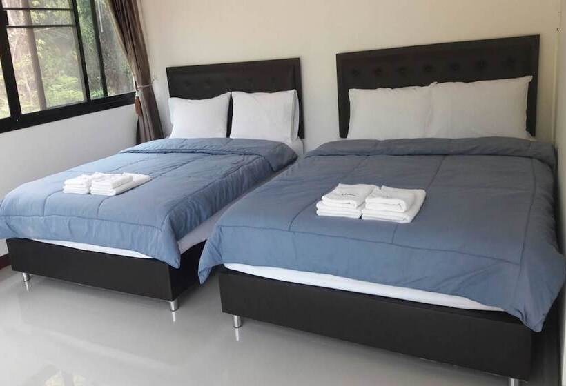 פנסיון Vanavaree Resort