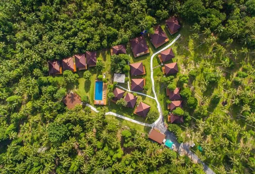 Lomakeskus Phangan Akuna