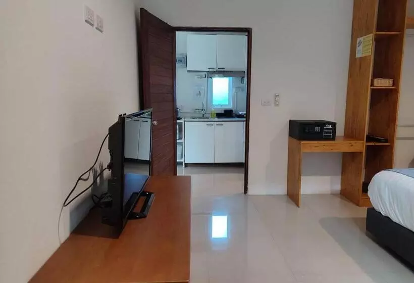 Lomakeskus Phangan Akuna